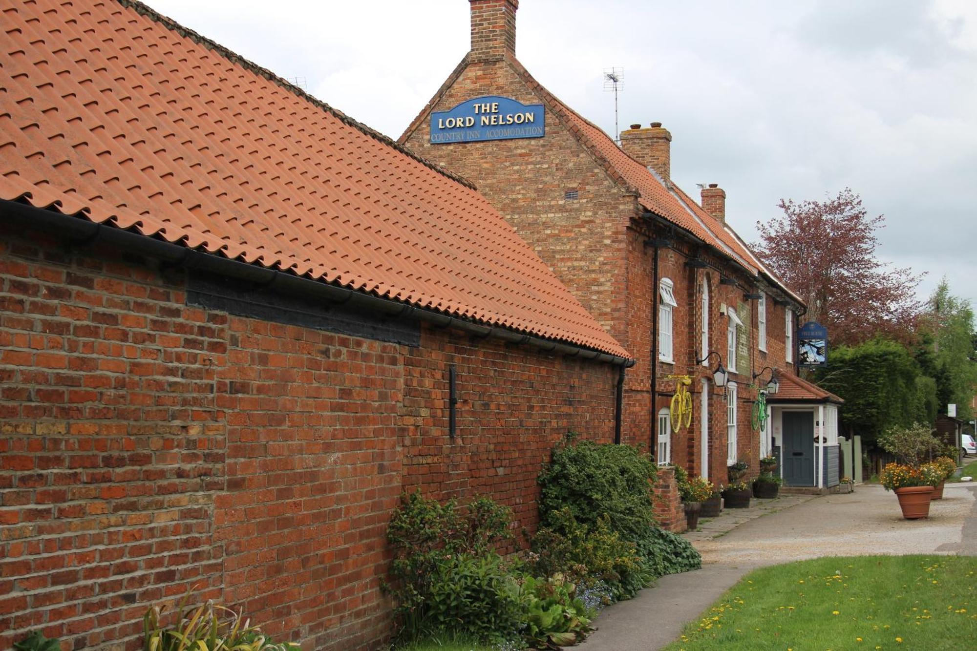 The Lord Nelson Inn Newark upon Trent 外观 照片